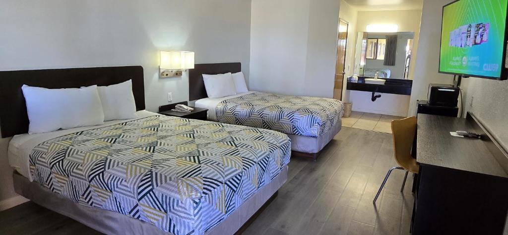 Motel 6-Santa Nella, CA - Los Banos photo