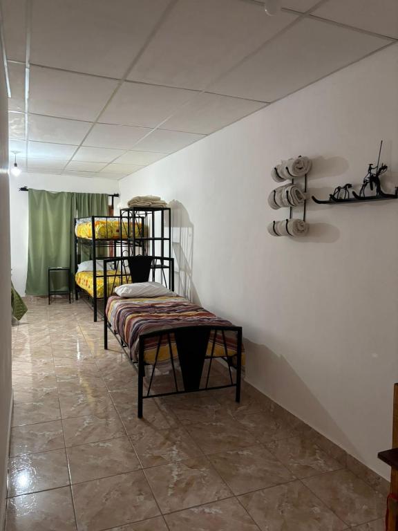 Hostal Los Faroles Chicoana