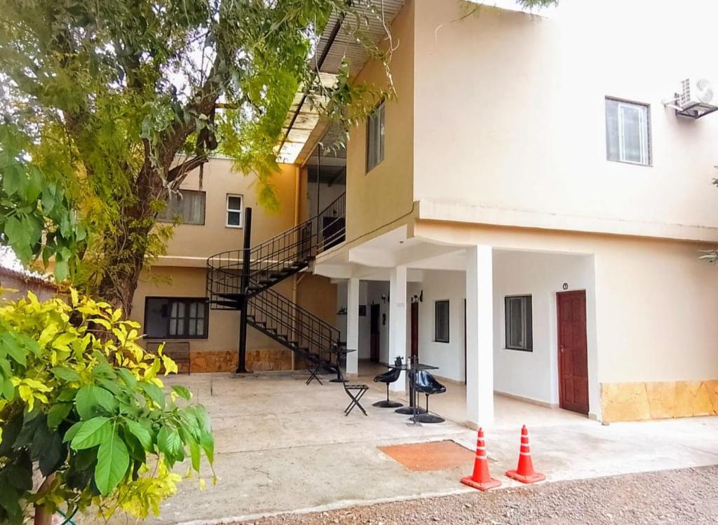 Το κτήριο όπου στεγάζεται  ο ξενώνας