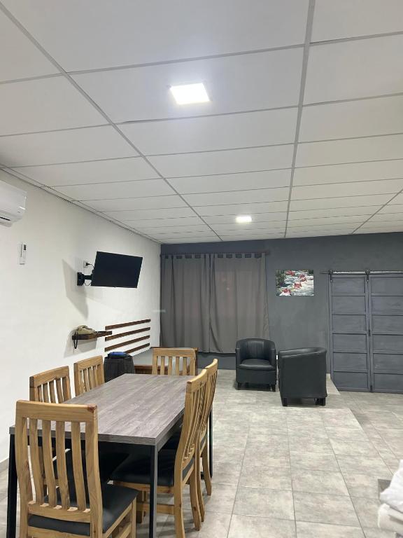 Телевизор и/или развлекательный центр в Departamento en San Rafael Barrio Alberdi Pringles 1407