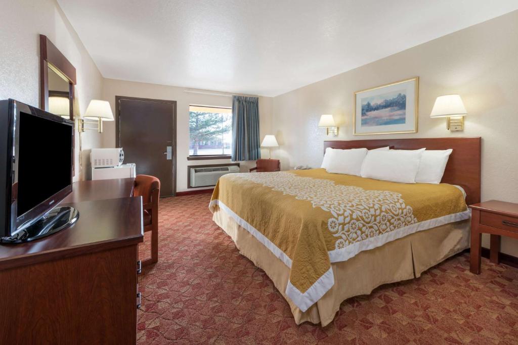 Days Inn by Wyndham Russell - Camera King - Non Fumatori