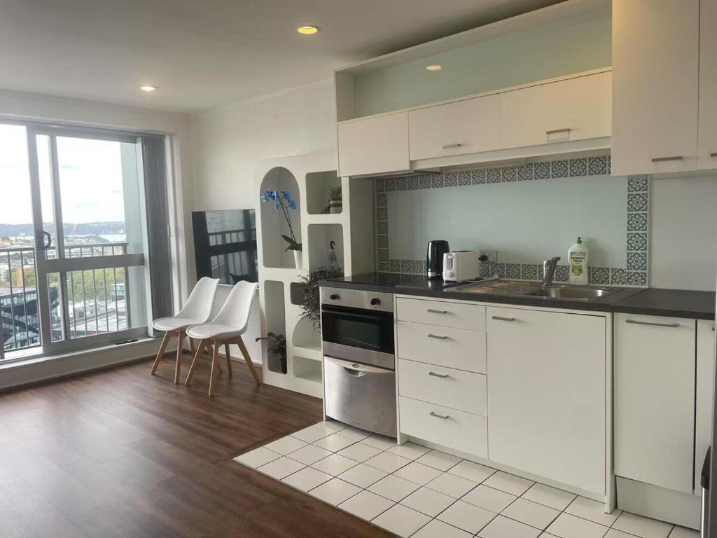 auckland 2 bedrooms gym wifi parking 180 degree harbor sea view 1204 - Resim 5