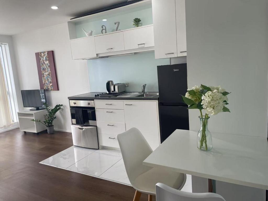 auckland 2 bedrooms gym wifi parking 180 degree harbor sea view 1204 - Resim 13