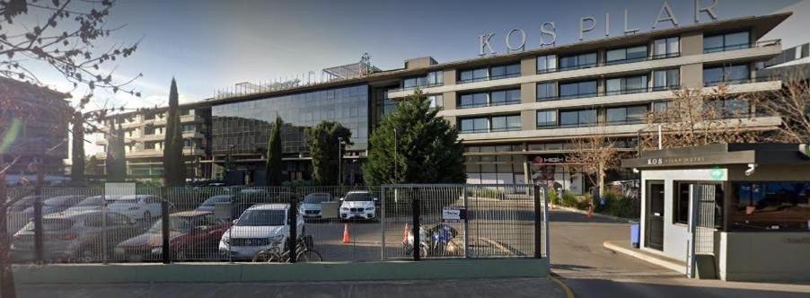 Το κτήριο όπου στεγάζεται  το διαμέρισμα