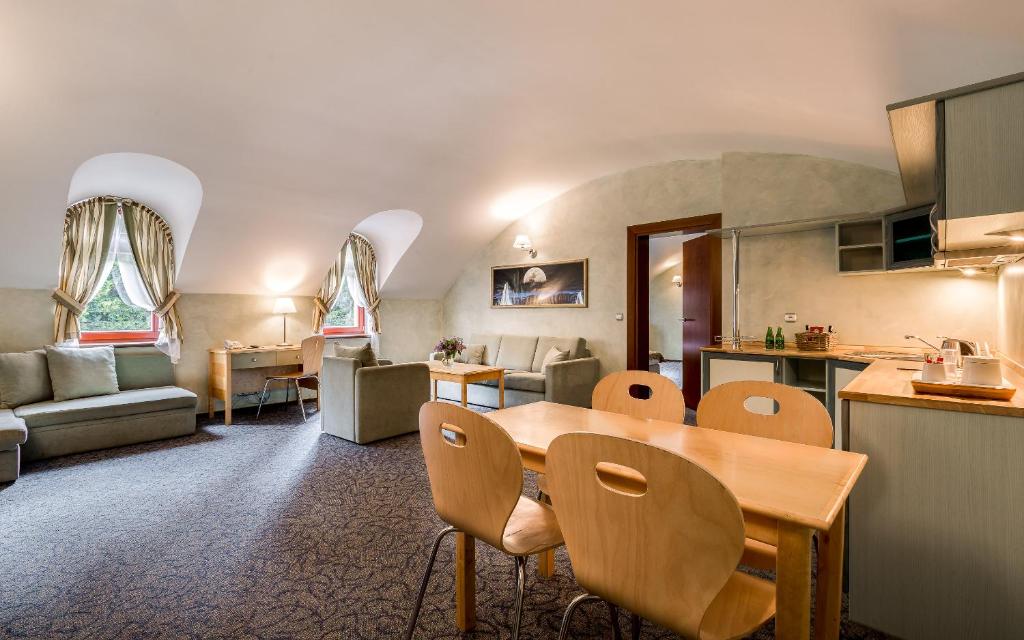 Jelenia Struga MEDICAL SPA - Estudio De Lujo