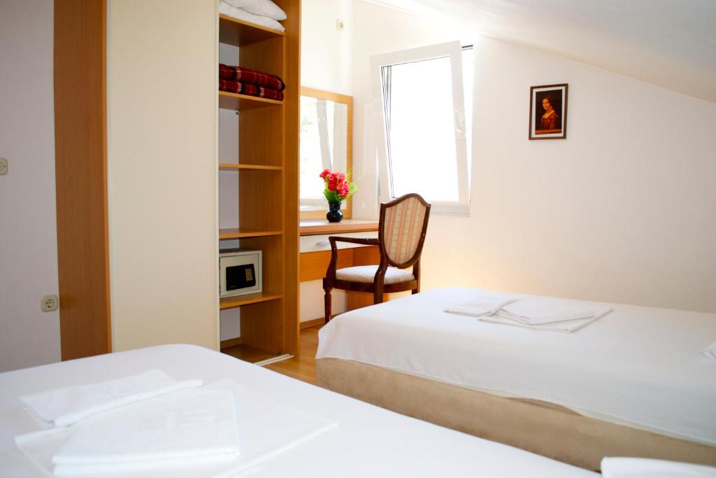 Apartments Luka - 11