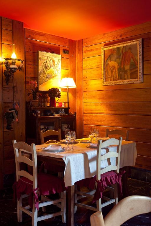 Posezení v ubytování Hotel Antsotegi