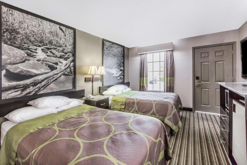Super 8 by Wyndham Clinton TN - Habitación Doble Con Dos Camas Dobles - Fumadores