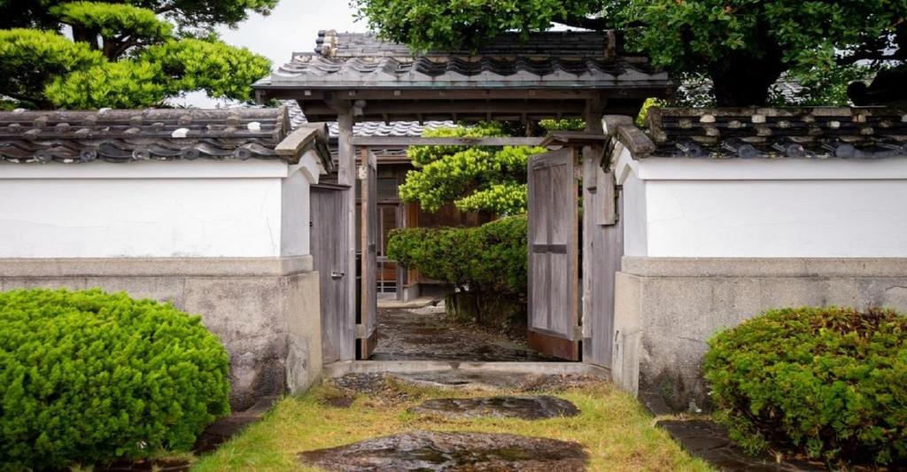 an entrance to a garden with a gate at Kumano - House / Vacation STAY 9764 in Kumano