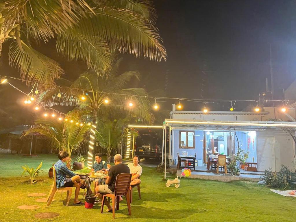 Photo de la galerie de l'établissement Beachfront villas Phan Thiet, à Bình Sum