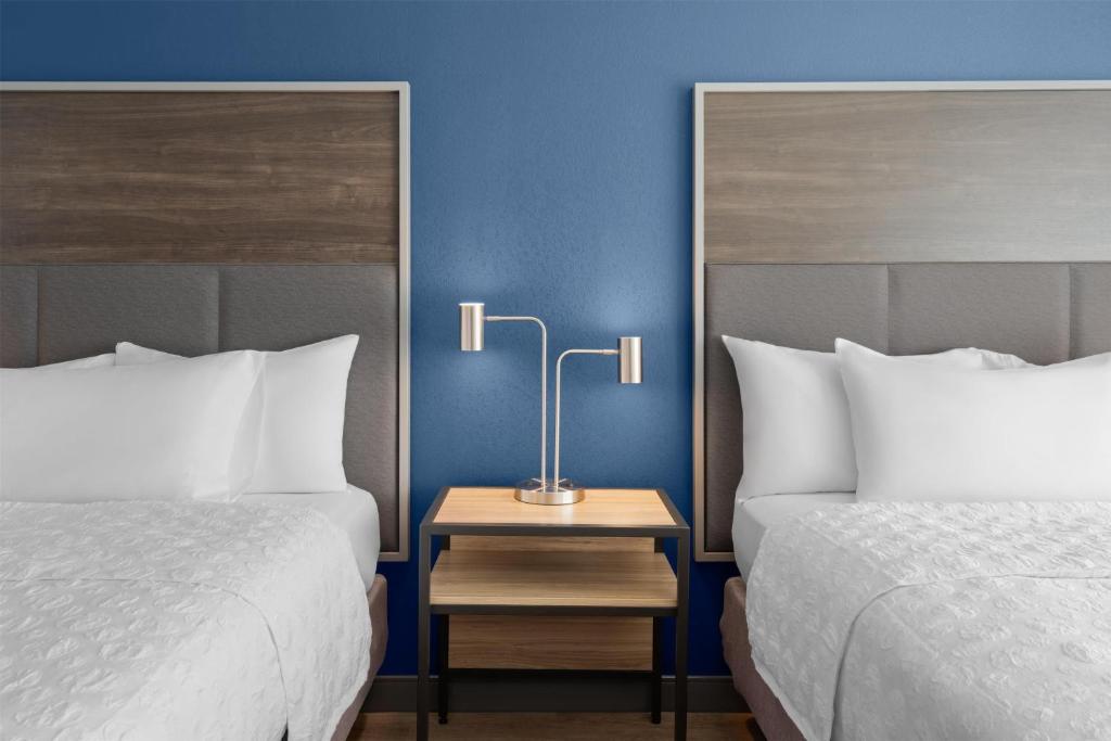 Tru By Hilton Kearney - Queen Room With Two Queen Beds - Mobility Access