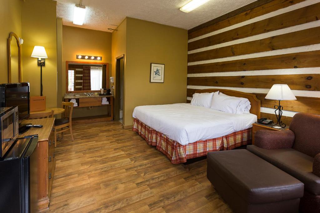 Timbers Lodge - 