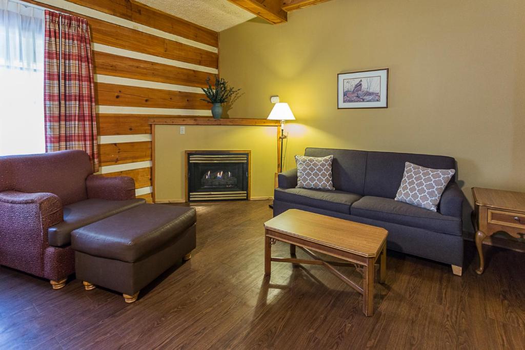 Timbers Lodge - King Suite With Jacuzzi
