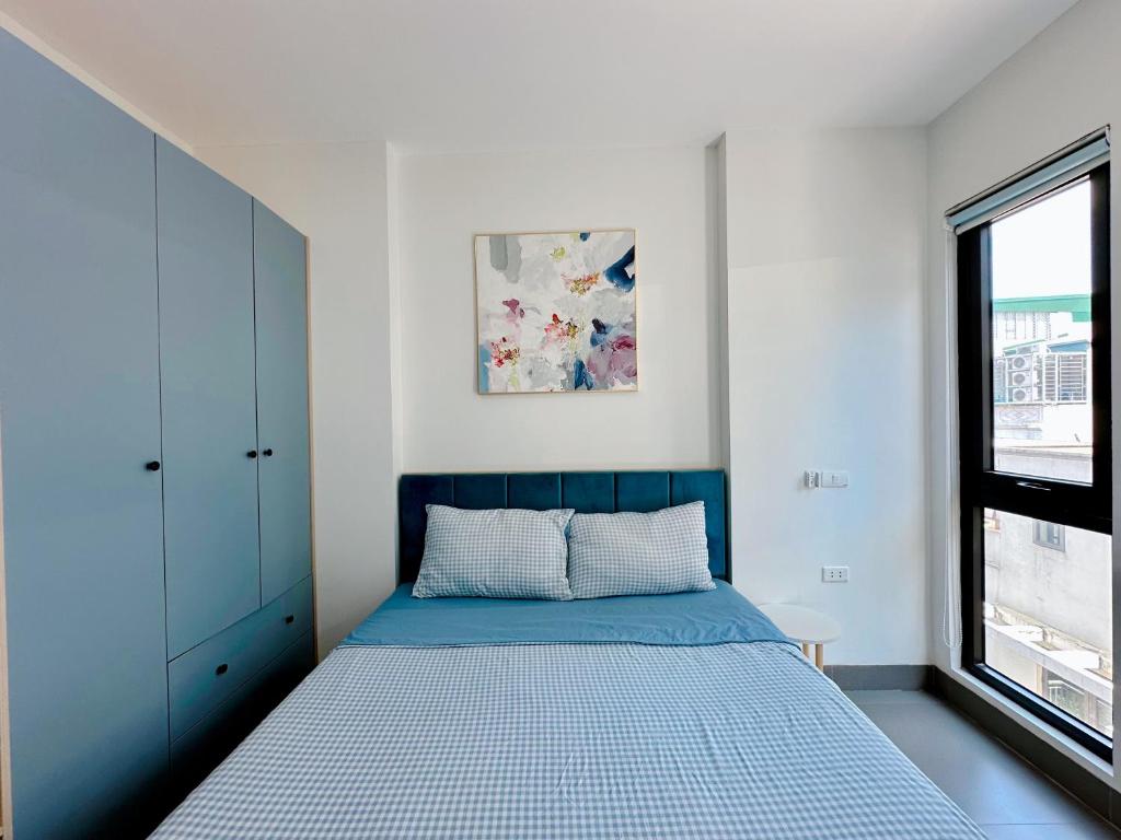 Cindy Westlake Apartments