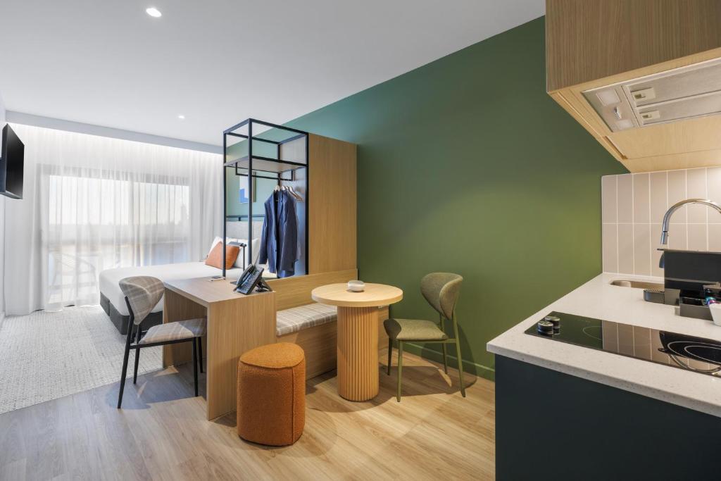 Quest Port Adelaide - Resim 25