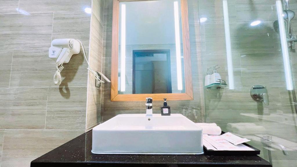 Phòng Deluxe Giường Đôi Nhìn Ra Biển