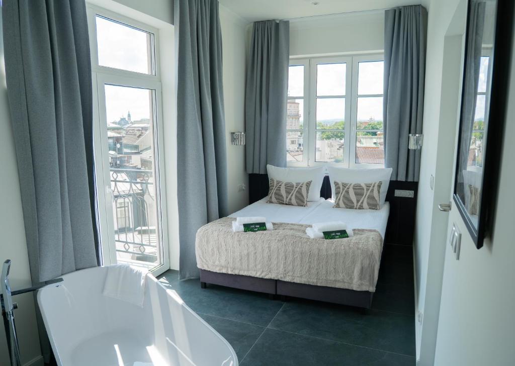 
Superior One-Bedroom Apartment with Balcony
