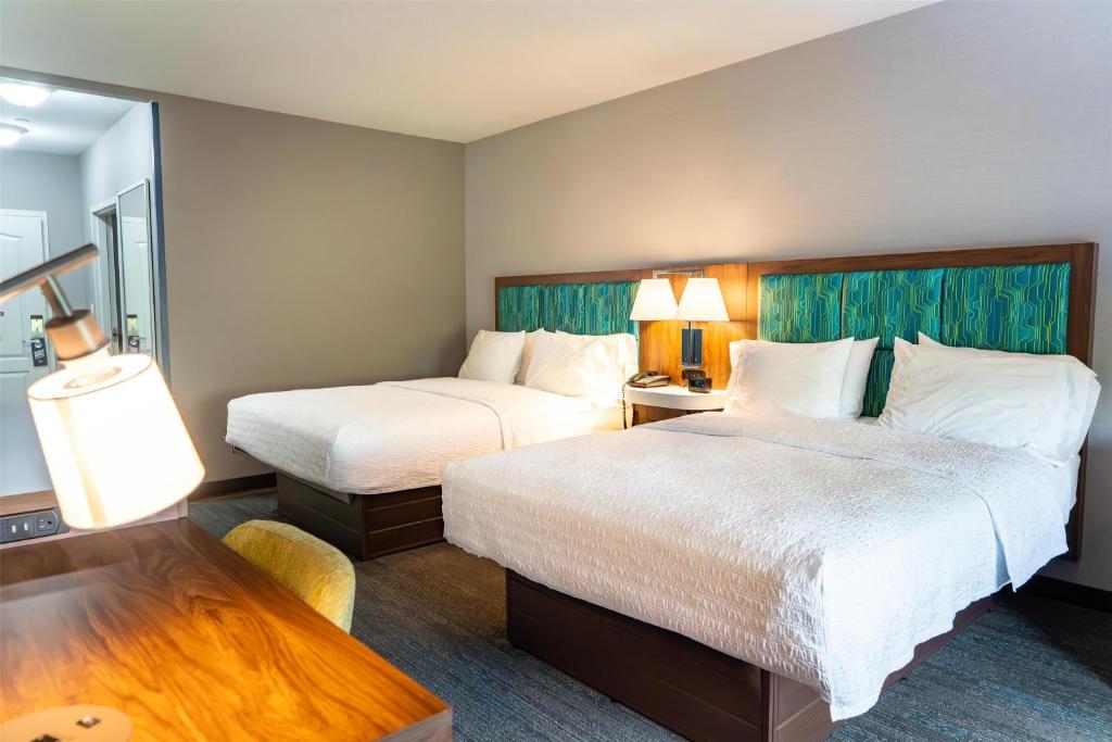 Hampton Inn Turnersville photo