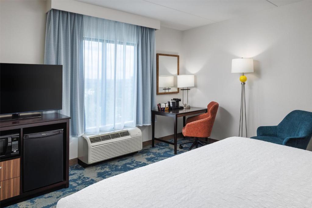 Hampton Inn & Suites Chattanooga/Hamilton Place photo