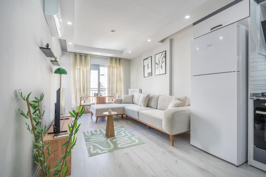 Η κουζίνα ή μικρή κουζίνα στο Maxi Prime Homes Near Kaleiçi & AVM