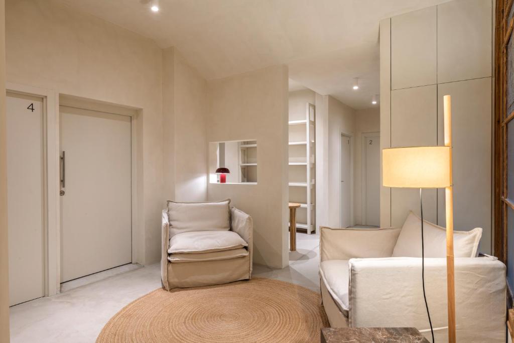 The Boulevard by Aspasios - Resim 14