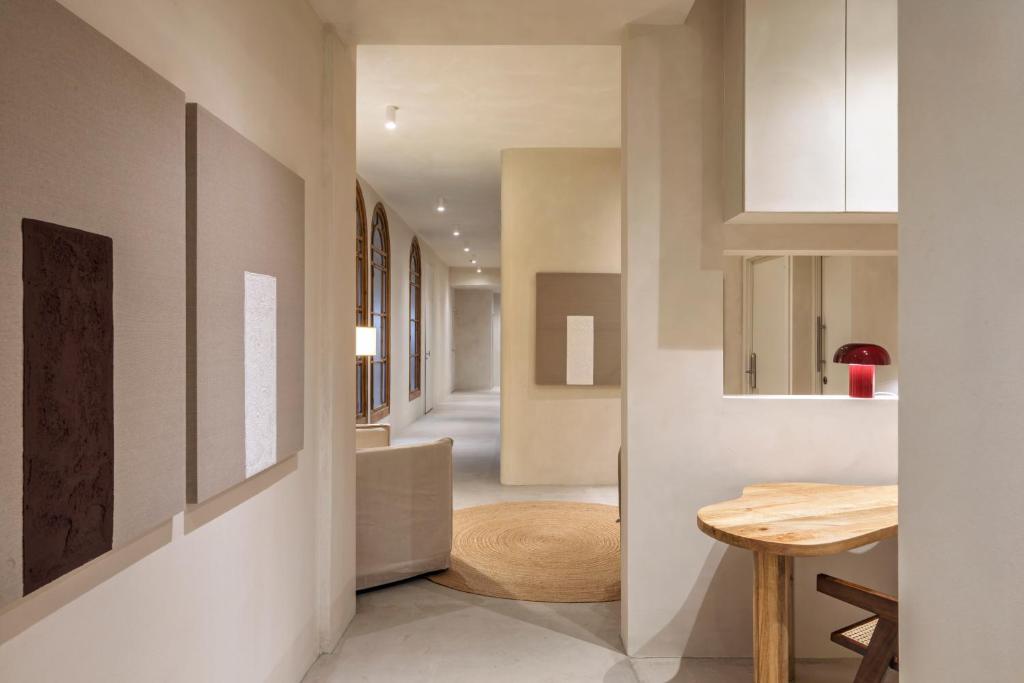 The Boulevard by Aspasios - Resim 16