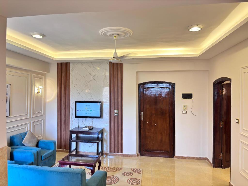 Full Moon House - 18