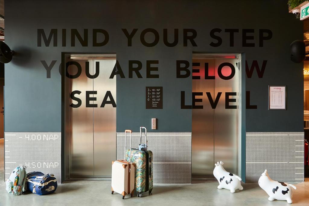 Moxy Amsterdam Schiphol Airport - Resim 17