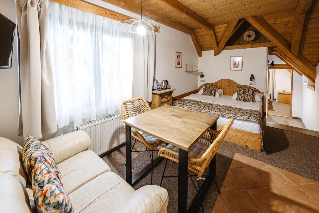 Hotel Frýdl - Suite Confort De Dos Dormitorios (5 Huéspedes)