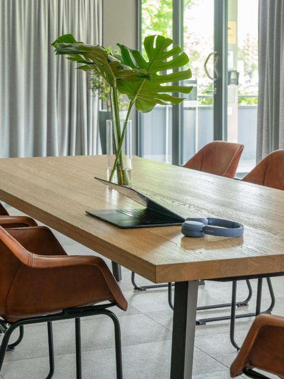 Numa Munich Viktoria - Resim 9