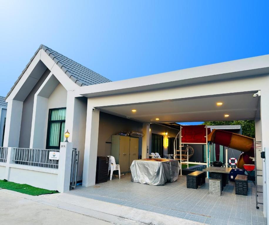 Budova, kde se vila nachází