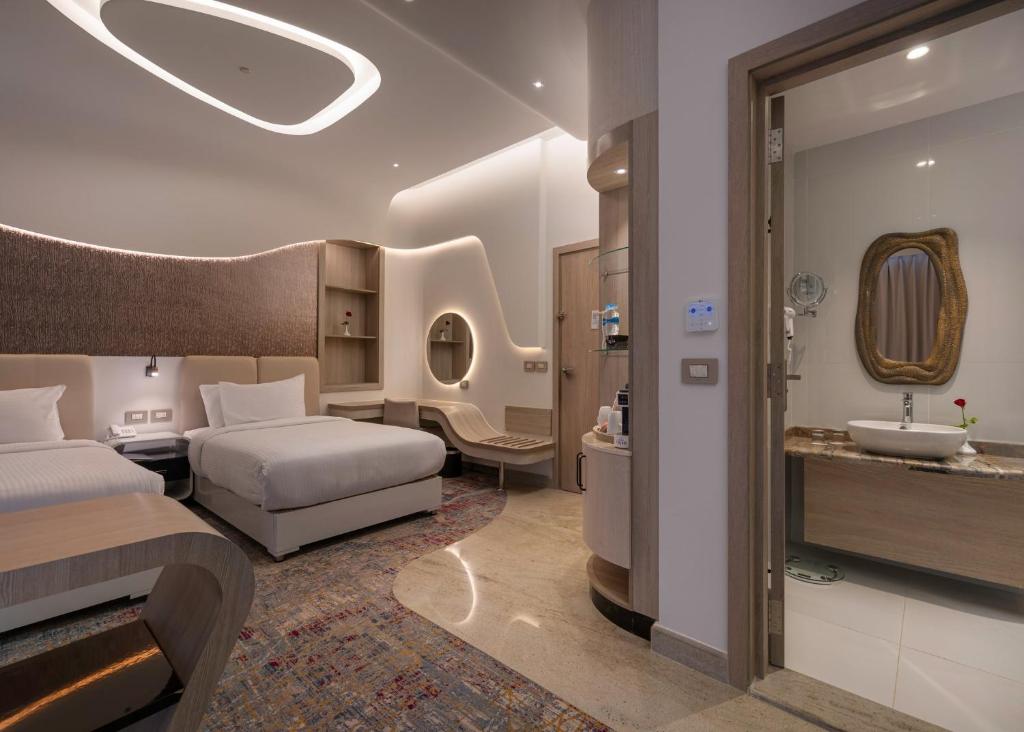 Crowne Plaza Alexandria Mirage by IHG - 12