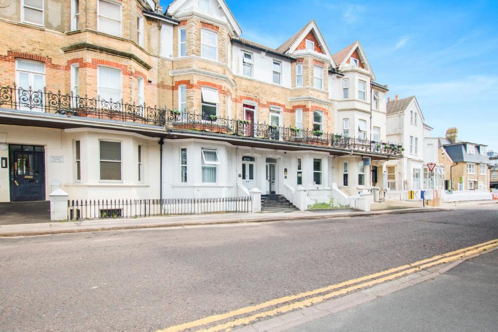 OYO The Lodge Bournemouth - Resim 12