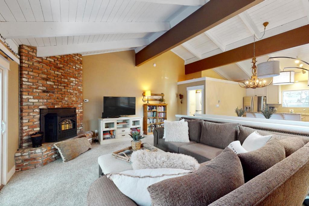 Et tv og/eller underholdning på Brown Bear's Hideaway