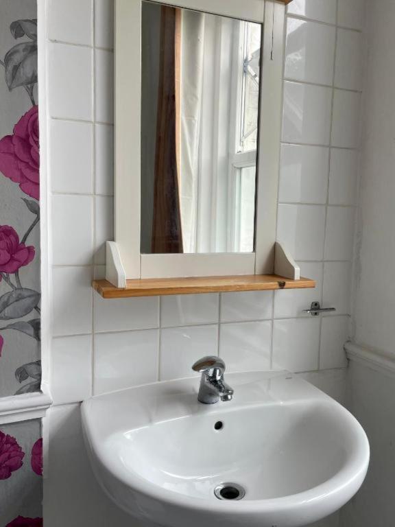 OYO The Lodge Bournemouth - Resim 43