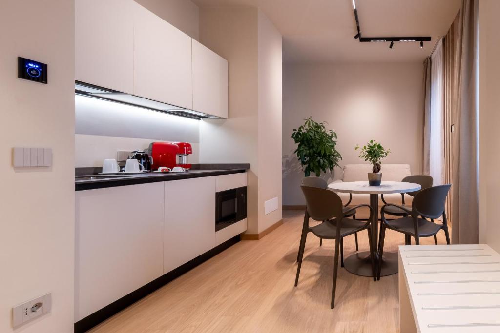 Oriana Homèl Milano - Resim 11