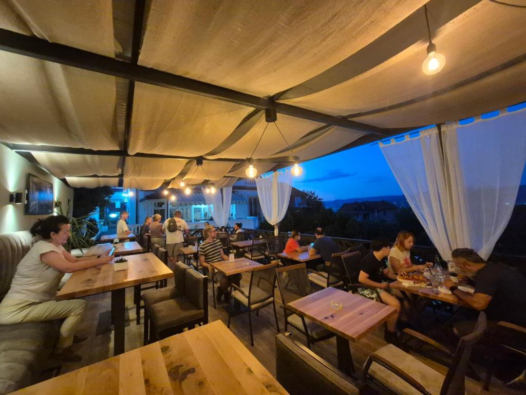 Garni Hotel Panorama Lux - Resim 8