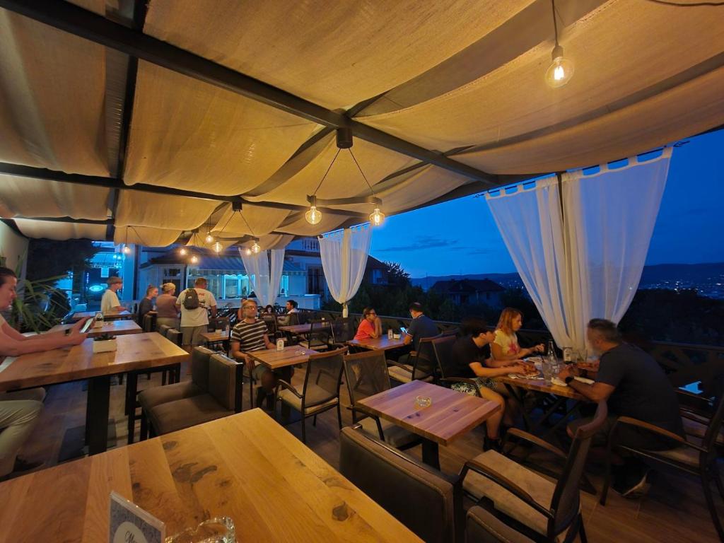 Garni Hotel Panorama Lux - Resim 9