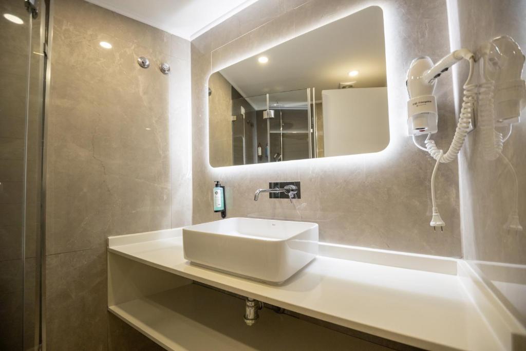 The ICONS Lisbon Hotel - Resim 32