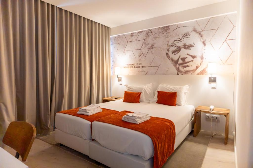 The ICONS Lisbon Hotel - Resim 5