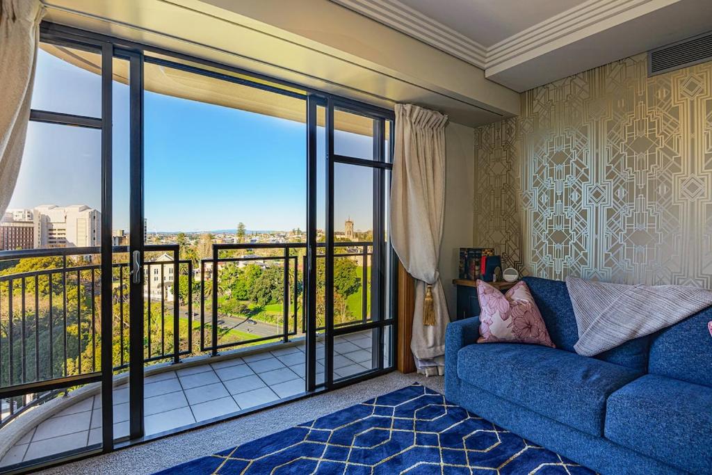 Art-deco glam - best part of CBD - Resim 15