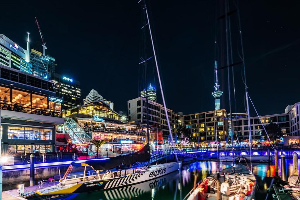 Art-deco glam - best part of CBD - Resim 21