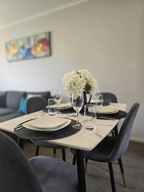 Modern Oasis with Spa close to shopping centres - Resim 4