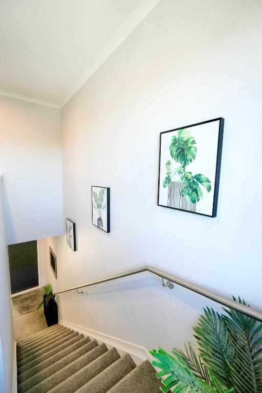 Modern Oasis with Spa close to shopping centres - Resim 15