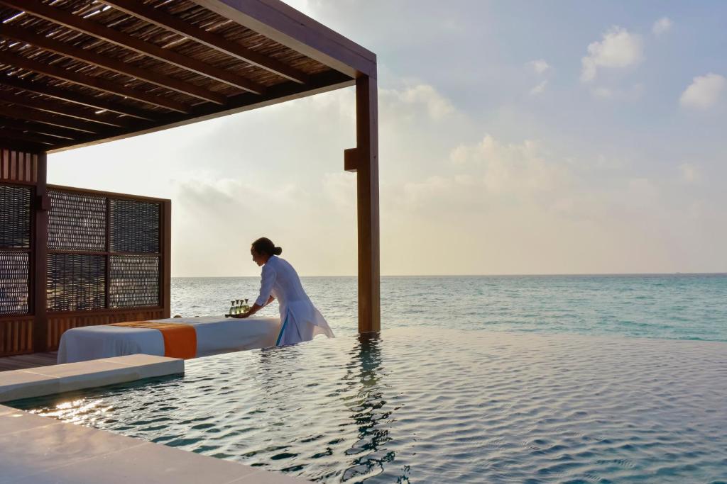Four Seasons Resort Maldives at Kuda Huraa - View 39