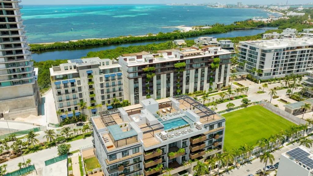 Illustration of Luxury Industrial Penthouse With Private Rooftop