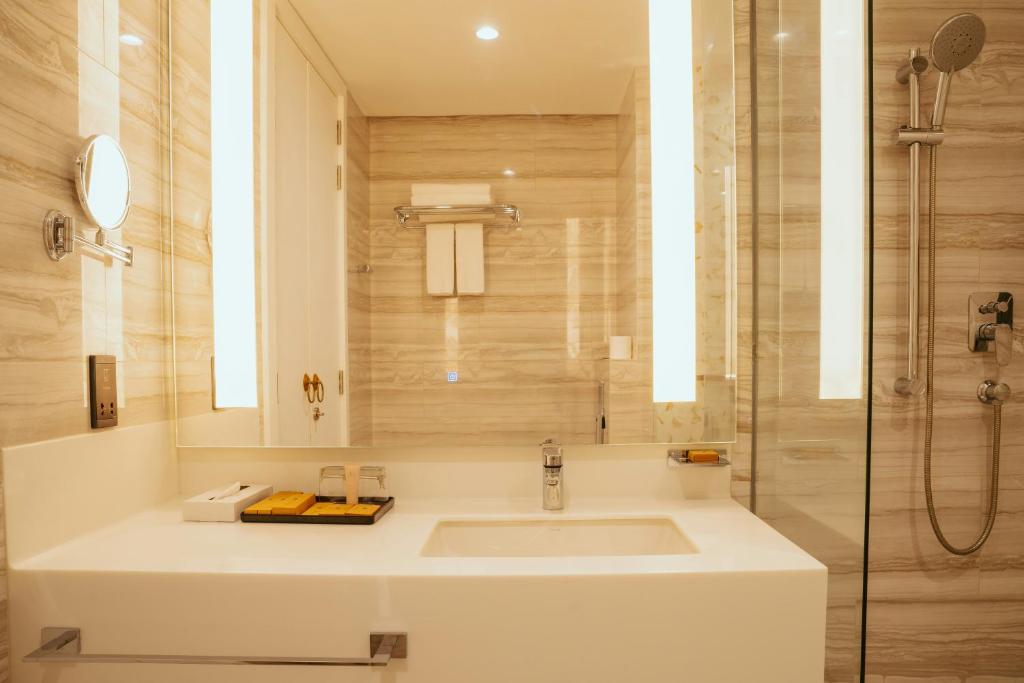 Kandy Myst by Cinnamon - 2