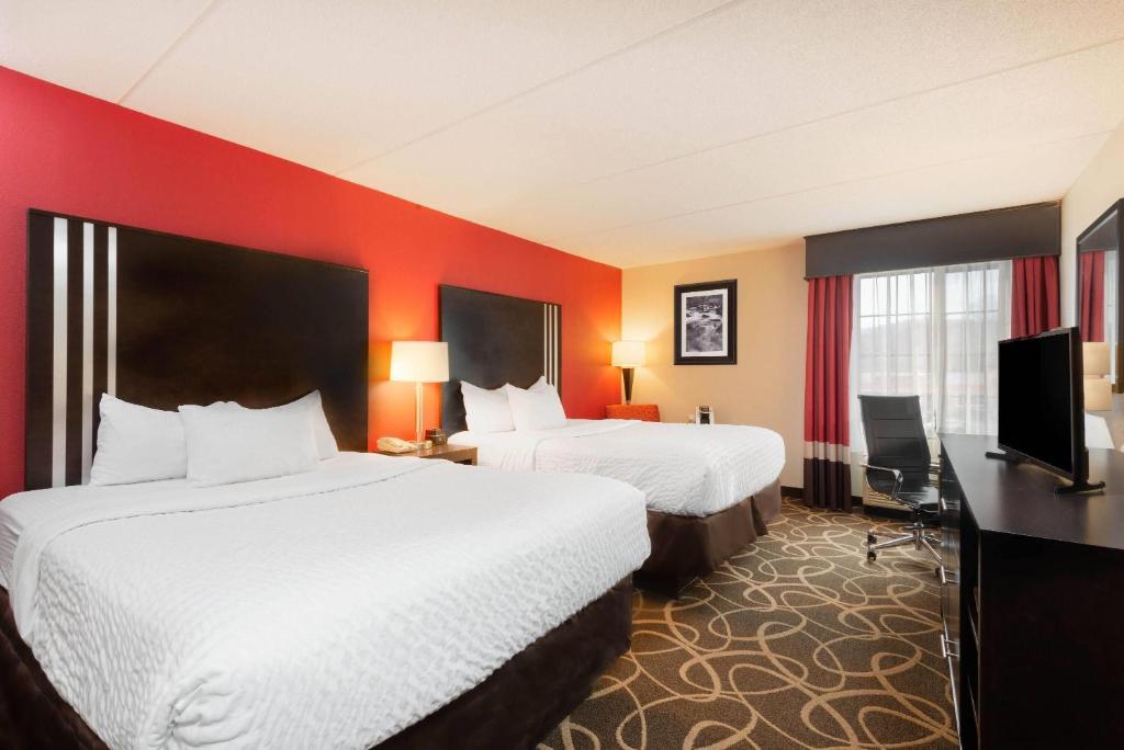 La Quinta Inn & Suites - New River Gorge National Park photo