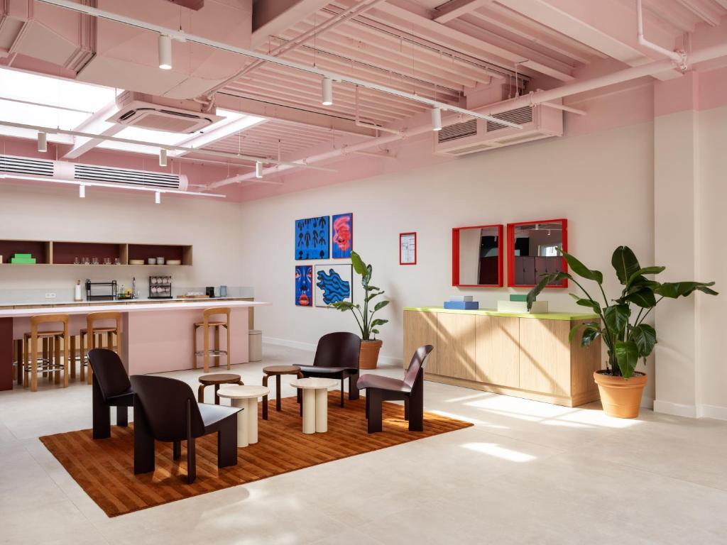 Numa Berlin Kudamm - Resim 32