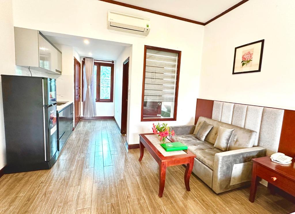 Studio Nhìn Ra Vườn